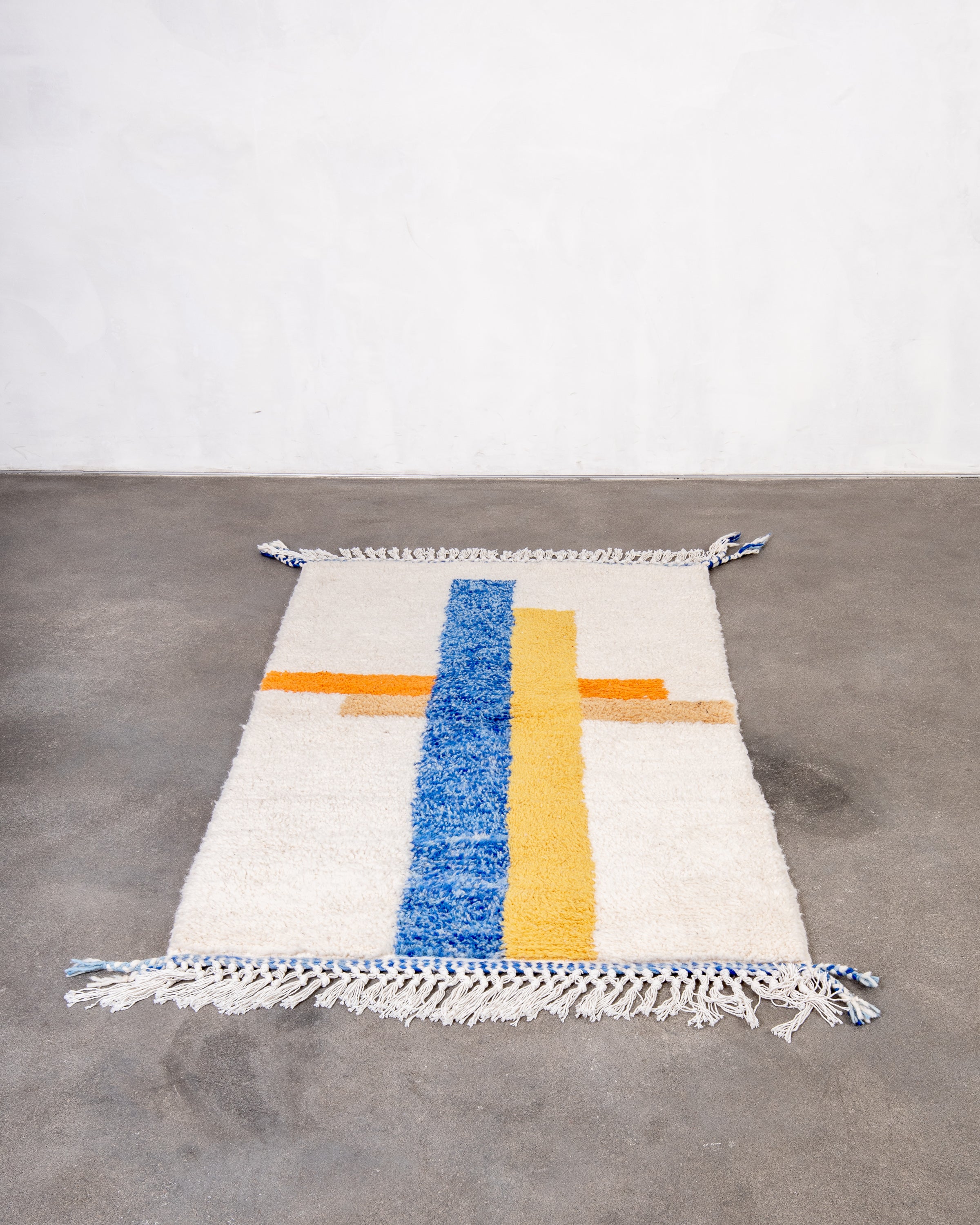 Modern designer handcrafted Berber rug from morocco Beniourain with beautiful colors and patterns